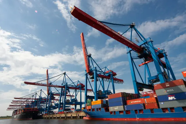Layanan pengiriman kargo laut FCL